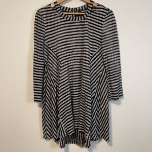IC By Connie K Striped Cutout Top Size Medium